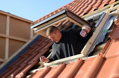 Pose de fenêtres de toit Velux à Sexcles